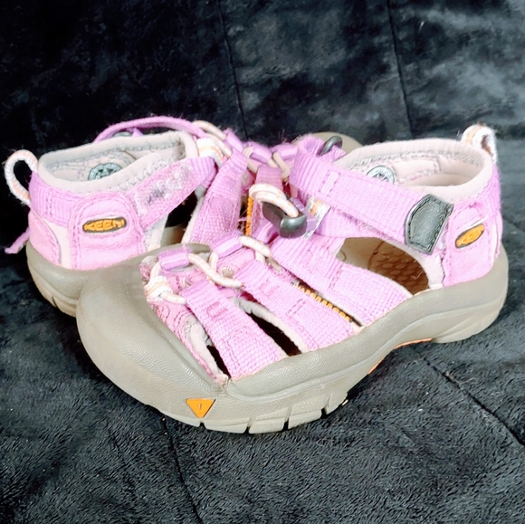 KEEN Footwear Newport H2 Girls Unisex Pink Strapped Walking/Hiking Shoes 9 GOOD - Picture 3 of 11